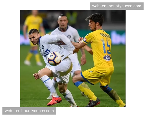 通讯:一座小城的足球梦想,弗罗西诺内本赛季的保级征程 通讯:一座小城的足球梦想,弗罗西诺内本赛季的保级征程